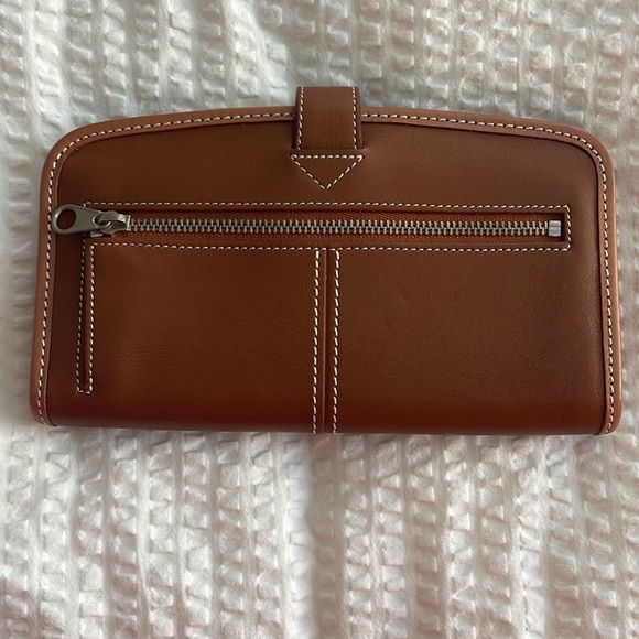 A Vintage Dooney and Bourke Wallet Color Light Brown - Picture 2 of 8